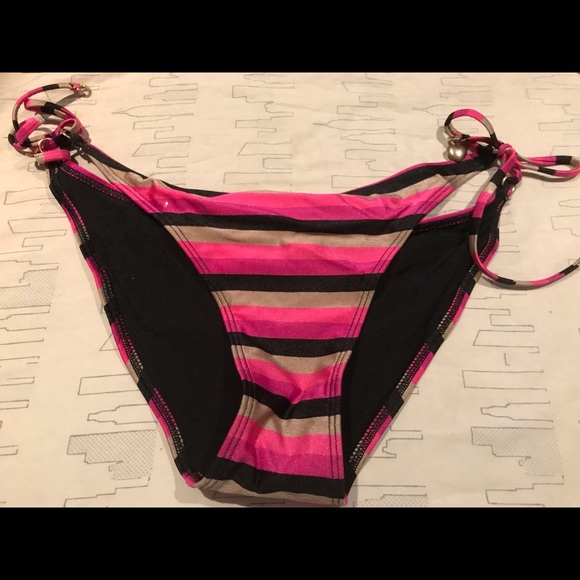 Bikini pink, black & gold. Never worn. Size US 6. Very flattering butt coverage - Picture 2 of 8